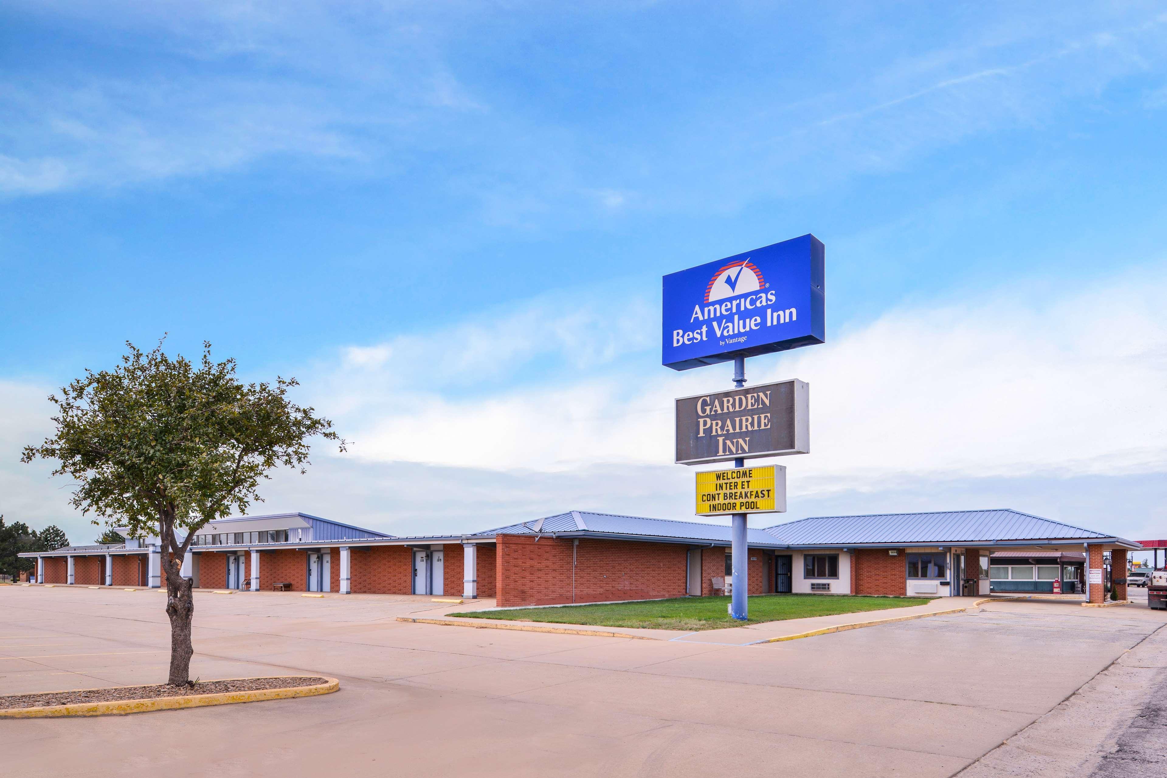 Americas Best Value Inn-Ellsworth Экстерьер фото